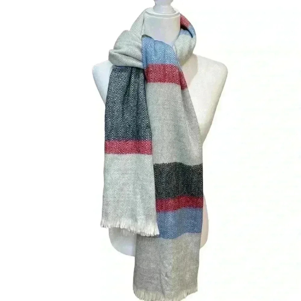 Isaac Mizrahi New York rectangular scarf/shawl in a multi colored stripe